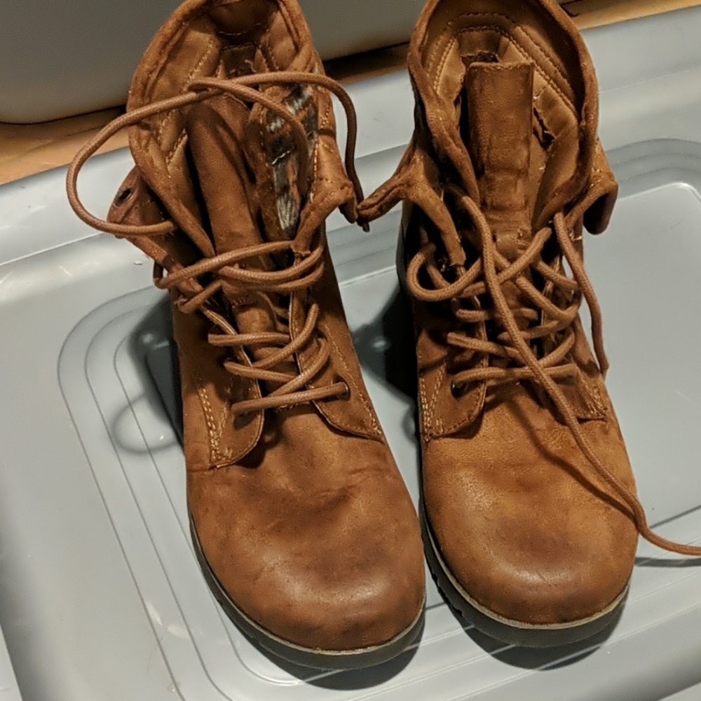 Ankle Boots w/ Plaid